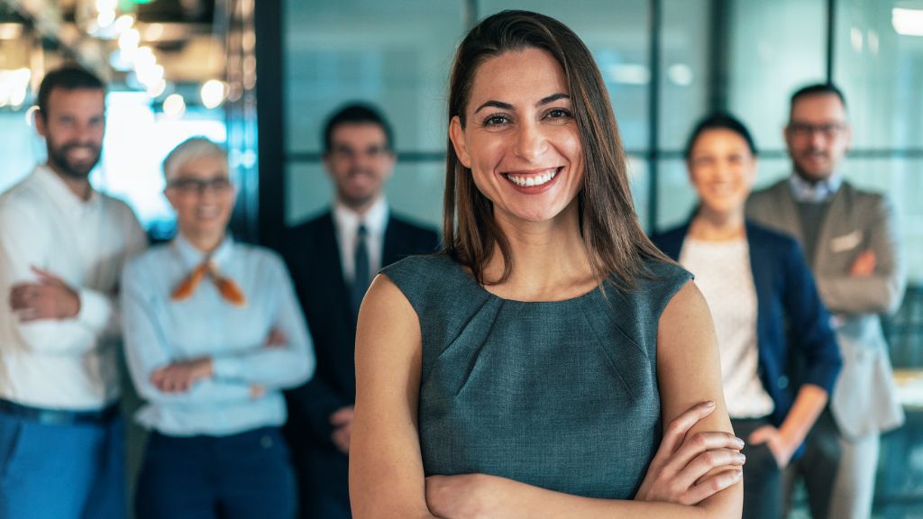 O Fator F na Liderança Por Que a Presença Feminina Não É Apenas Ética, É Estratégia de Negócio